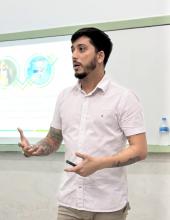Profile picture for user Henrique Victor Campos de Moura